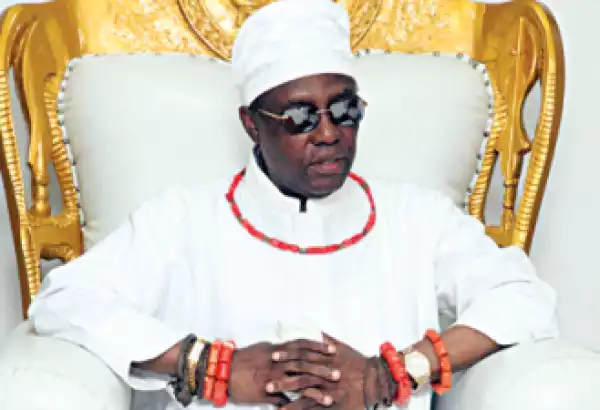 Oba Of Benin Reacts To Attack On Octogenarian In Benin Palace, Heads To Aso Rock